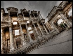 Efes UNESCO yu hak ediyor
