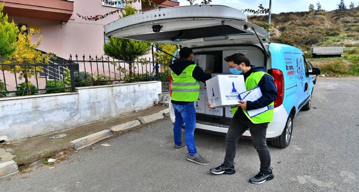 zmir Bykehir Belediyesi lyak ve fenilketonri hastalarnn da yannda