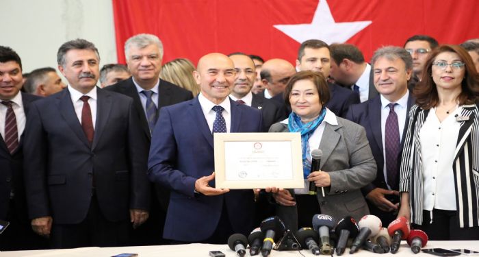 zmir Bykehir Belediye Bakan Tun Soyer greve balad